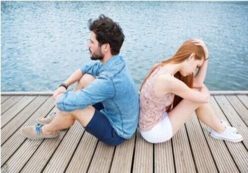 离婚后把所有财产给子女能不能